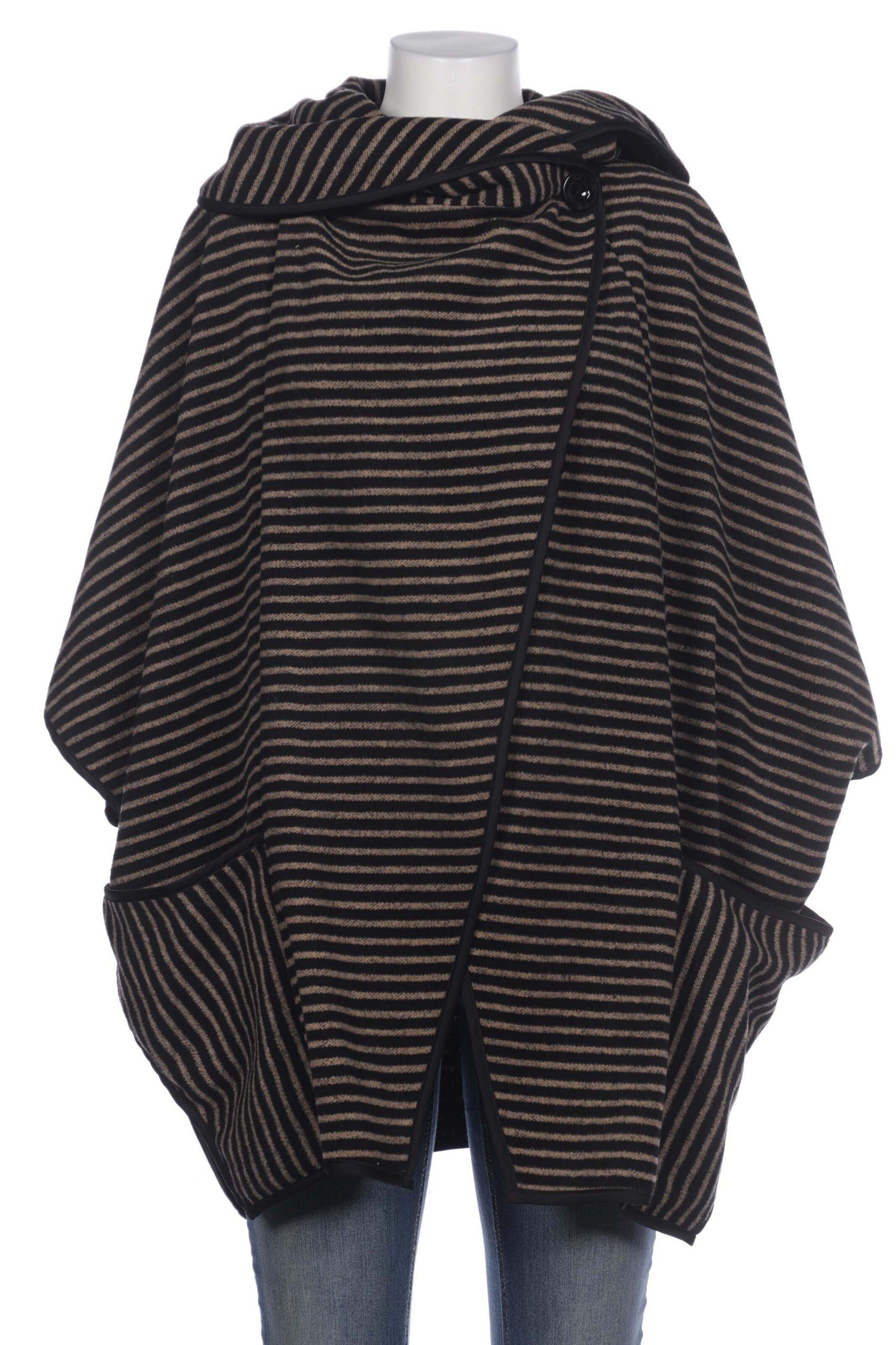 APART Jacket & Coat in M in Black: front