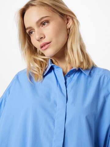 PIECES - Blusa 'ALLU' em azul