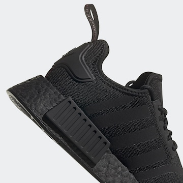 Sneaker bassa 'Nmd_R1 Primeblue' di ADIDAS ORIGINALS in nero