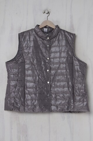 Nathalie Andersen Vest in XXL in Silver: front