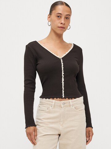T-shirt 'ONLLAILA' Only Petite en marron : devant