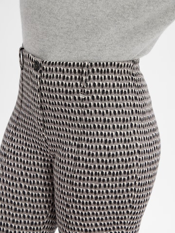 Coupe slim Pantalon 'Sydney' Marc Cain en gris