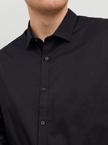 Fit confort Chemise 'Blacardiff' Jack & Jones Plus en noir