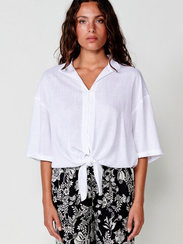 KOROSHI Blouse in White: front