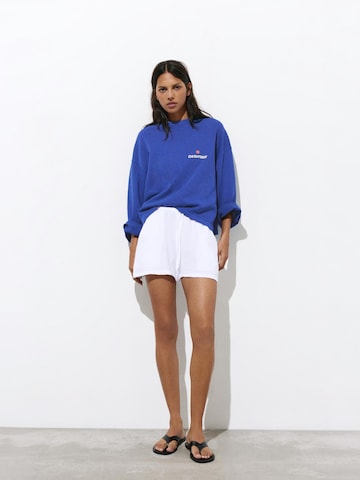 Bluză de molton 'PACIFIC GO OUTSIDE' de la Pull&Bear pe albastru