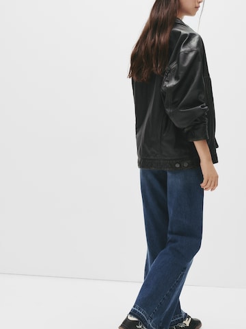 Pull&Bear Flared Jeans in Blauw