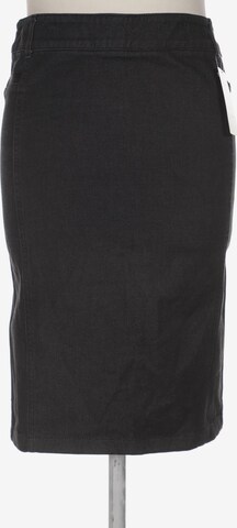 Max Mara Skirt in S in Black: front