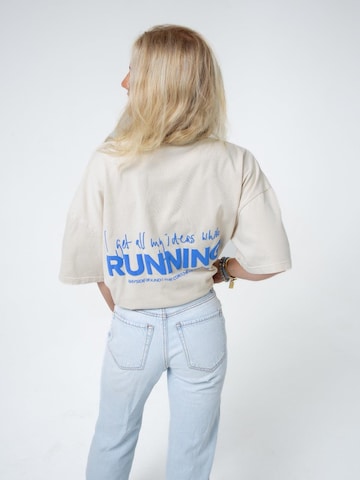 BAYSIDE BOUND Oversizeshirt 'THE RUNNING UNISEX OVERSIZE TEE'‌‌‌‌‌‌ in Beige