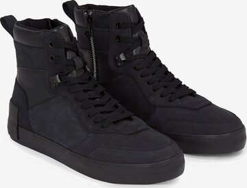 Sneaker alta di Calvin Klein Jeans in nero