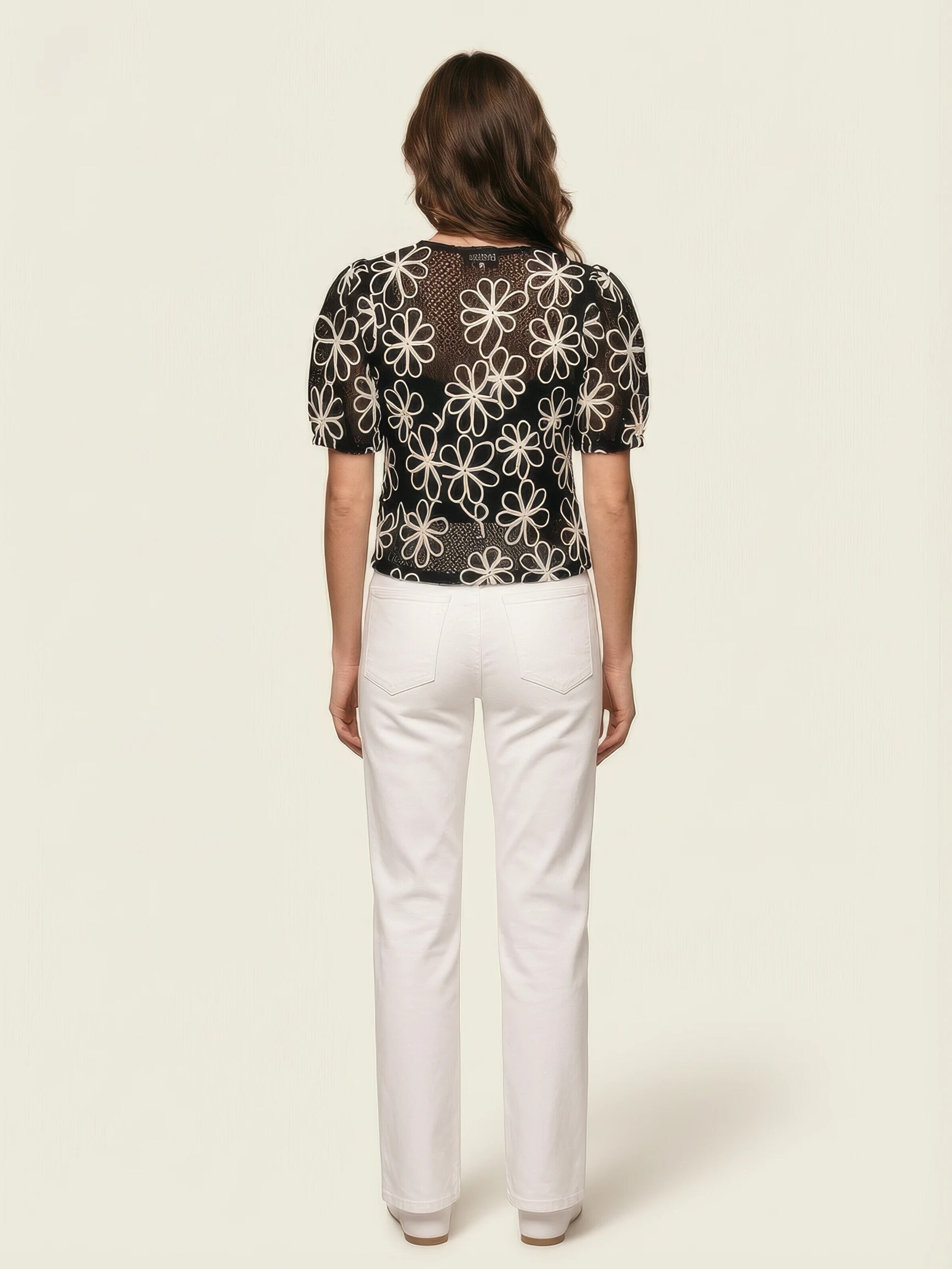 FulgorBluza 'Blusa Celinda com Bordados Florais e Amarração Frontal - Preto e Branco' - crna boja