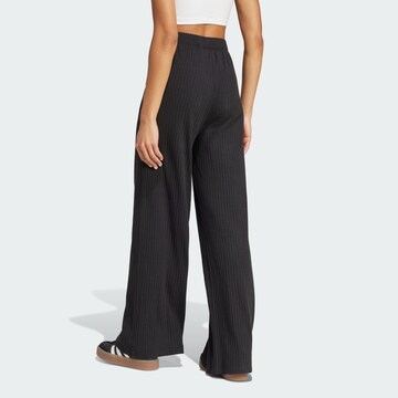 ADIDAS ORIGINALS Wide leg Trousers 'Essentials' in Black