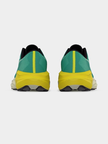 ASICS Juoksukengät 'Novablast 5 TR' värissä vihreä