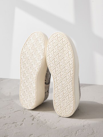 Next Slip-on in Mixed colours