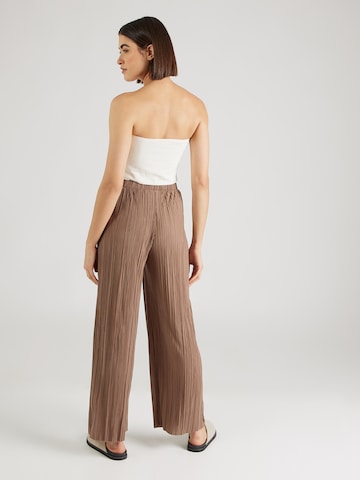 VILA Loose fit Trousers in Brown