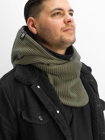 Manufaktur13 Scarf 'Hooded Loop' in Green