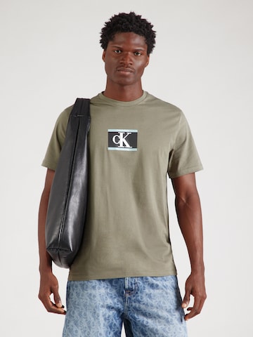 Calvin Klein - Camiseta en verde: frente