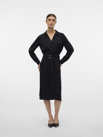 Robe-chemise 'VMVica' VERO MODA en noir : devant