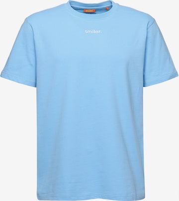 smiler. Shirt in Blue: front