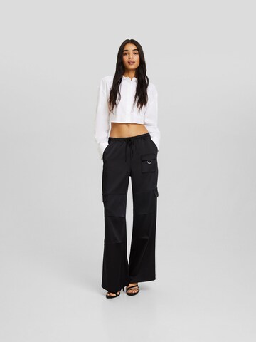 Bershka Wide Leg Hose in Schwarz