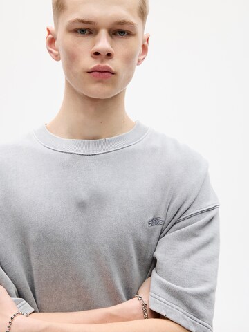 Pull&Bear T-Shirt in Grau