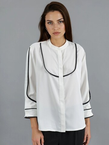Camicia da donna di Hiccup in bianco: frontale