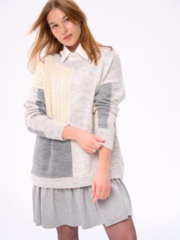Blue Shadow Pullover‌‌‌‌‌‌‌‌‌ in Grau