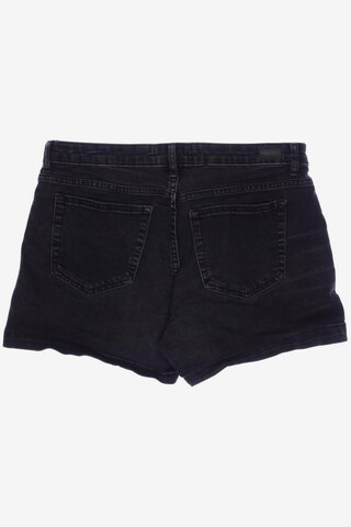 Pull&Bear Shorts in M in Black