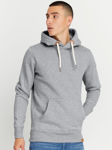 !Solid Sweatshirt in Grijs: voorkant
