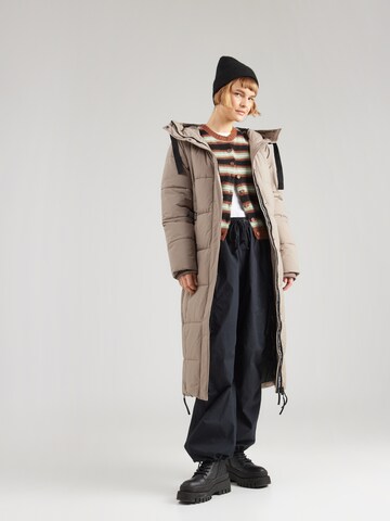 Sublevel Демисезонное пальто в Коричневый