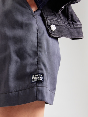 G-STAR Loosefit Shorts in Grau