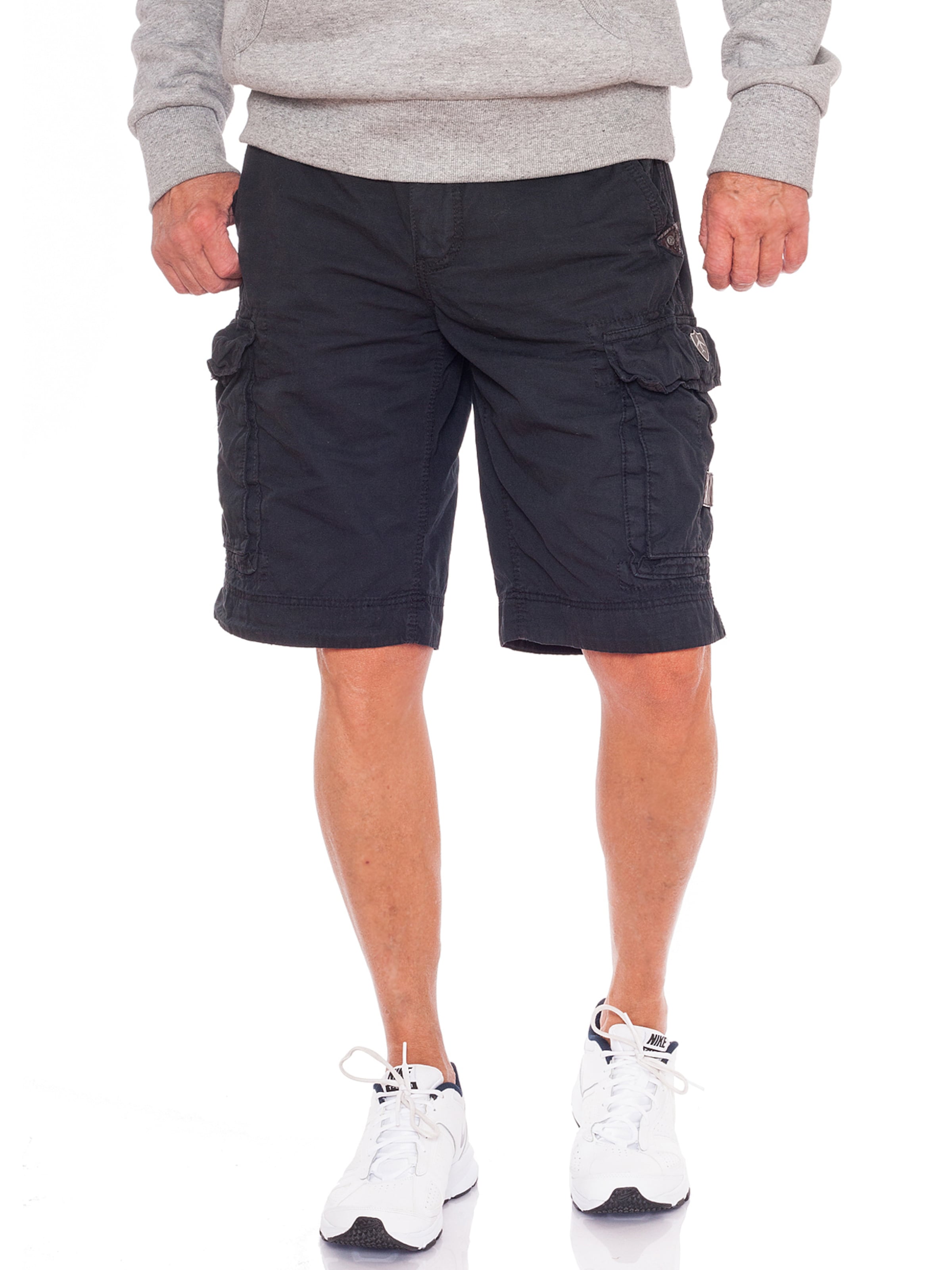 JET LAG Regular Cargo Pants in Black: front