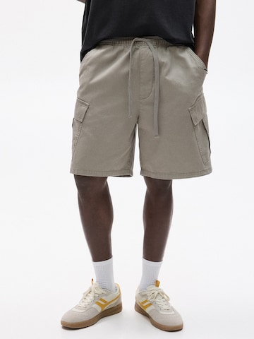 Pull&Bear Loosefit Cargobroek in Grijs: voorkant
