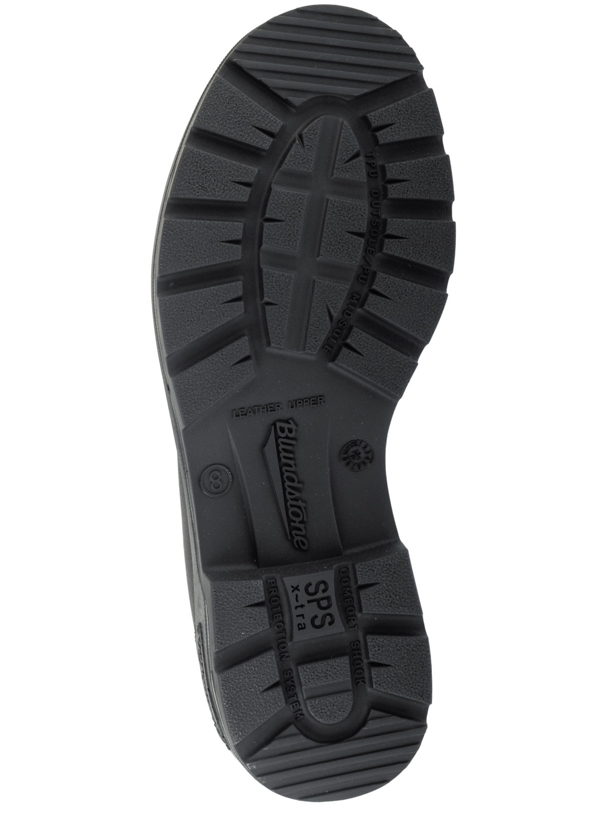 Blundstone Chelsea Boots in Black
