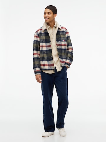Tommy JeansRegular Fit Košulja - bež boja: prednji dio