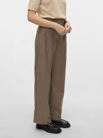 regular Pantaloni con pieghe 'VMNikki' di VERO MODA in beige