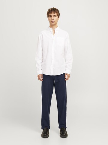 JACK & JONES Loose fit Chino trousers in Blue