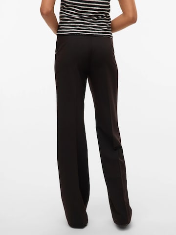 regular Pantaloni di VERO MODA in nero