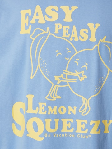 On Vacation Club T-Shirt 'Lemon Squeezy' in Blau
