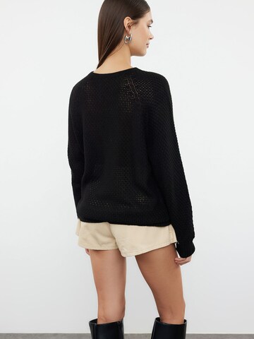Trendyol Pullover in Schwarz