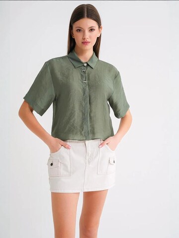 Camicia da donna di MixRay in verde: frontale