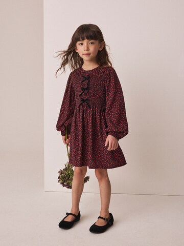 Next - Vestido en rojo: frente