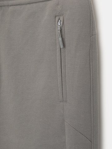 Pull&Bear Tapered Hose in Grau