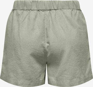 ONLY Regular Shorts 'CARO' in Grün