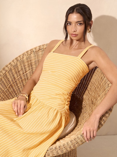 Lipsy Robe d’été en jaune d'or / blanc, Vue avec produit