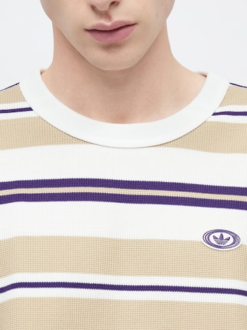 ADIDAS ORIGINALS - Camiseta en beige