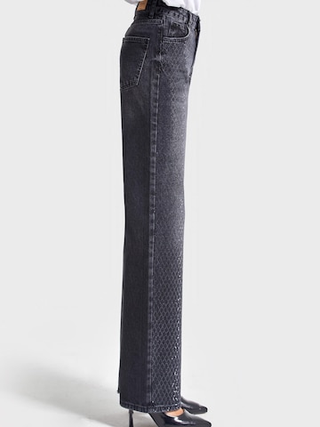 IT'S BASIC Regular Jeans 'EMMA Straight High Rise' in Zwart