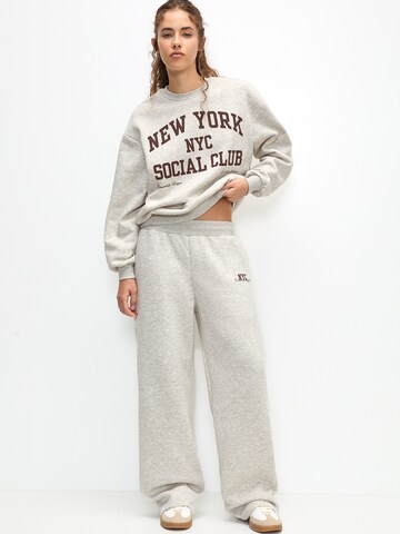 Pull&Bear Sweatshirt in Grau