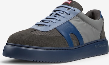 Sneaker bassa 'Runner K21' di CAMPER in grigio: frontale
