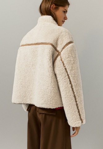 Pull&Bear Between-season jacket in White