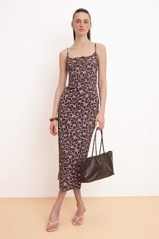 Trendyol - Vestido en marrón: frente
